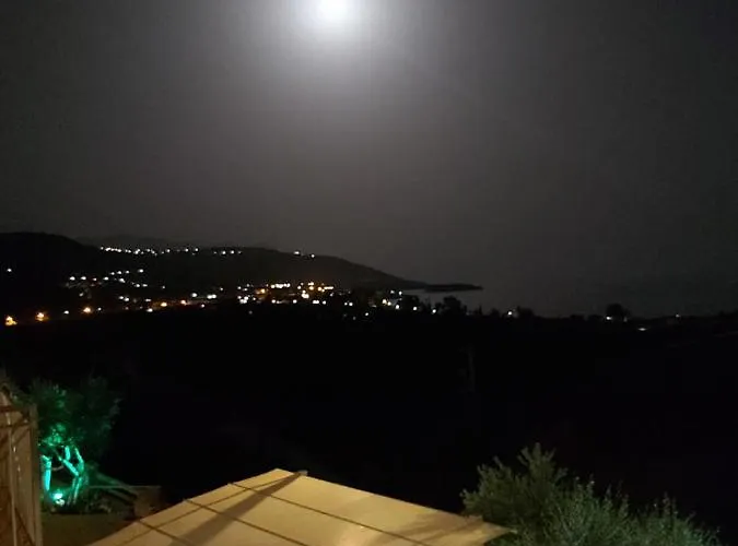Riza דירה