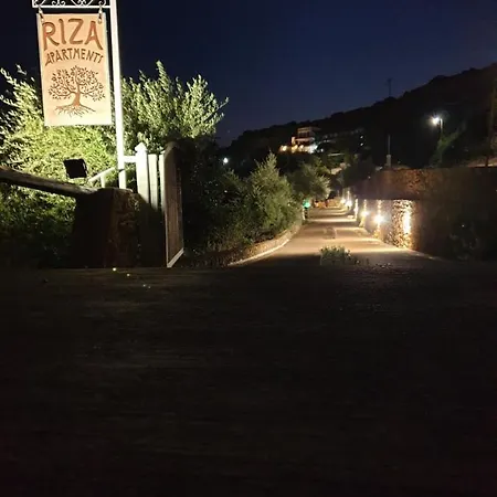 Riza * Kardamyli